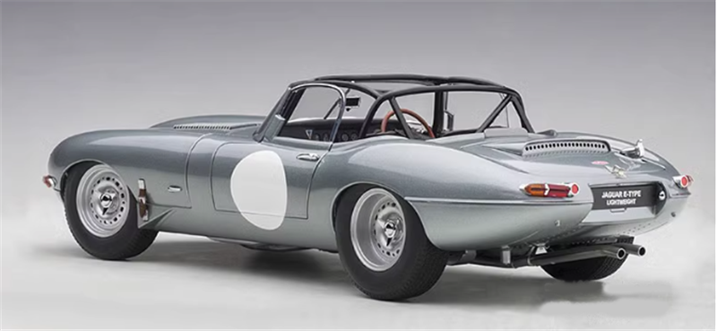 AUTOART JAGUAR LIGHTWEIGHT E-TYPE silver 1/18car Pre-a Model