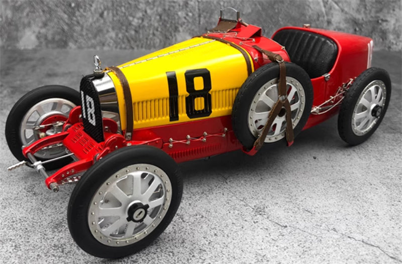 CMC Bugatti Typ 35 GP Nation Colour Project Spanien #18 1924 Limited Edition 2000PCS ONLY 1:18 Car Pre-built Model view1