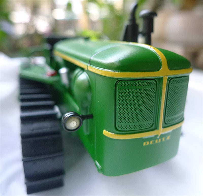 Schuco Deutz 60 PS Kettentraktor Green Limited Edition 500PCS ONLY 1:32 Truck Pre-built Model