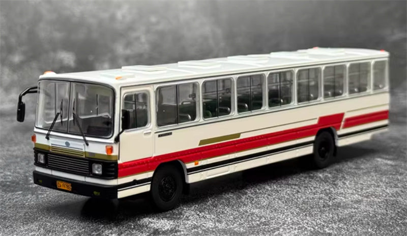 AUTO-GLIMPSE Huanghai DD6111CS Bus red white 1:64 Bus Pre-built Model view1