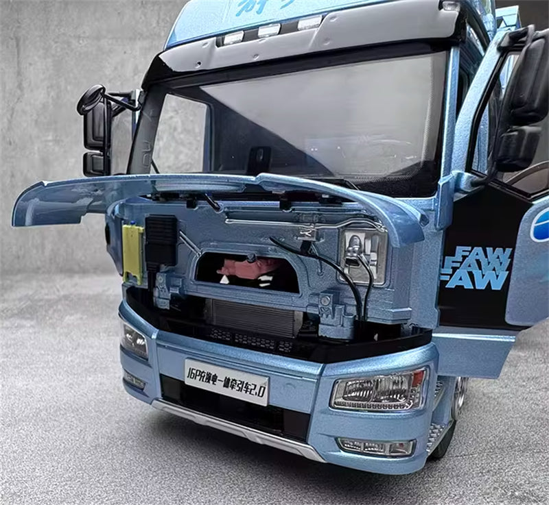 FAW Jiefang J6P Lantu New Energy Tractor Pure Electric Sky Blue 1:24 Truck Pre-built Model