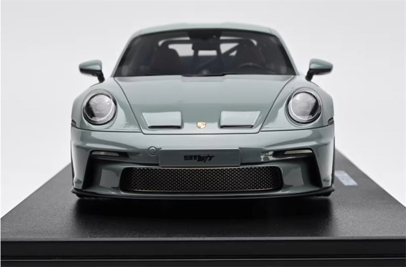 1:18 PORSCHE 911 992 S/T  Green  GT SPIRIT w/ display box Limited Edition 504PCS ONLY Resin Car Model