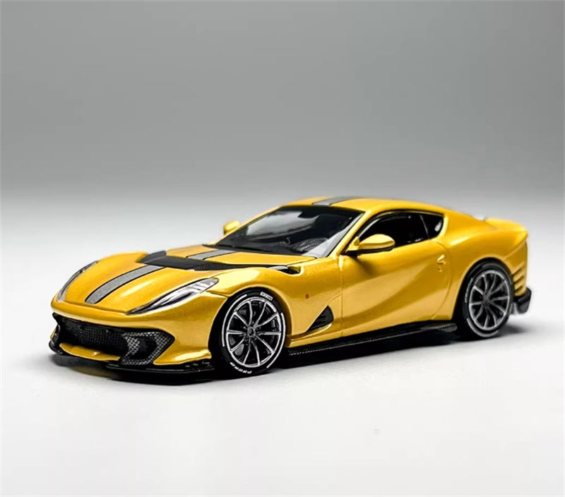 TOC Ferrari FE812C Coupe Sports GIALLO TRIPLO STRATO 1:64 Car Pre-built Model