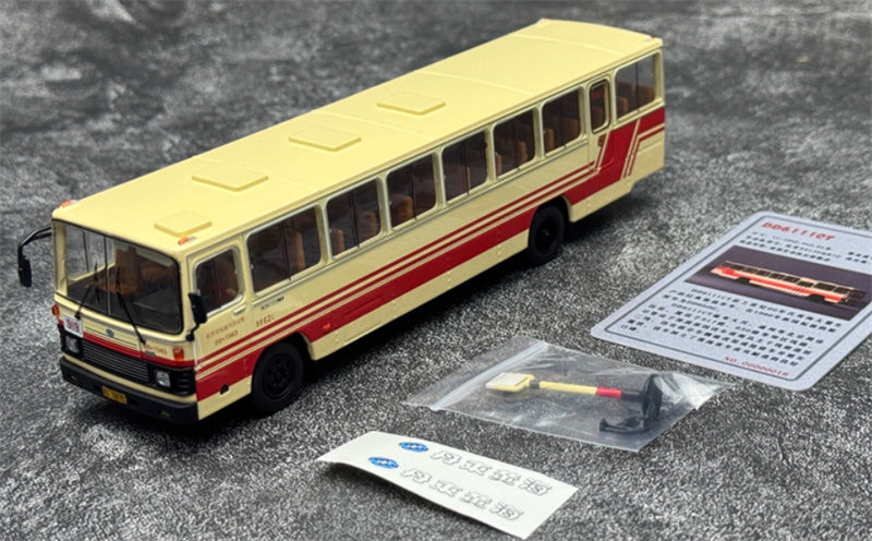 Beijing Public Transport Huanghai DD6111CT Single Machine 919 Black Wheel bus 1:64 Bus Pre-built Model view7