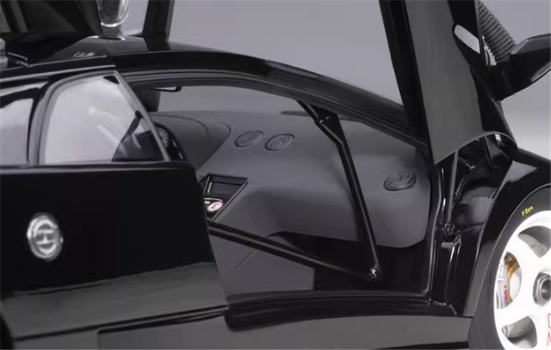 AUTOART Lamborghini Diablo SV-R Deep Black 1:18 Car Pre-a Model