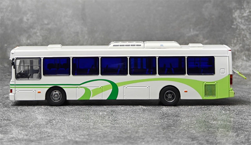 AUTO-GLIMPSE Flxible CFC6110GD Shanghai Coating Bus Route 81 Air-conditioned version Light green white 1:64 Bus Pre-built Model view6