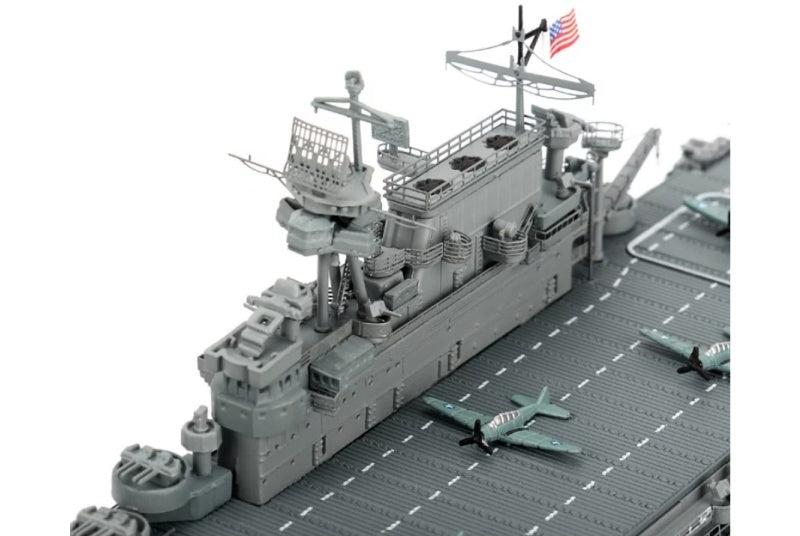MILVIC USN (WWII) USS Enterprise CV-6 BATTLE OF MIDWAY 1:700  Model  1942