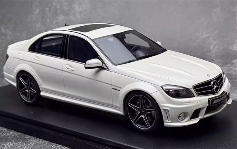 1:18 Mercedes Benz C63 AMG Edition 507  White  GT SPIRIT Limited Edition 888PCS ONLY Resin Car Model