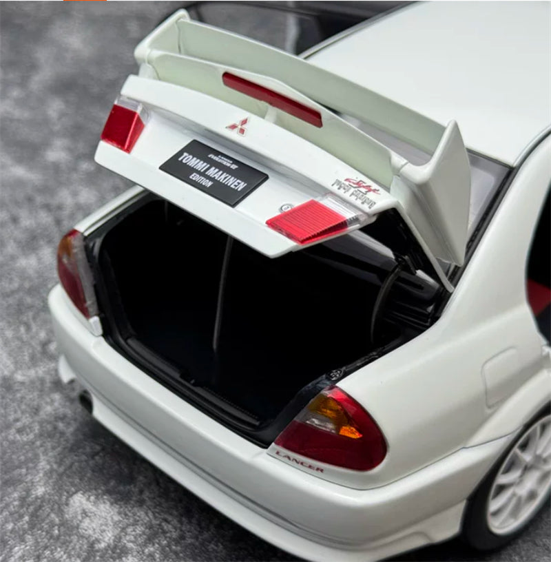 1:18 Mitsubishi Lancer Evolution VI (6.5) GSR T.M.E  Scotia White MOTORHELIX Limited Edition 699PCS ONLY DIECAST Model