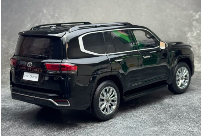 1:18 Toyota Land Cruiser LC300 ZX  black LCD MODELS  DIECAST Model
