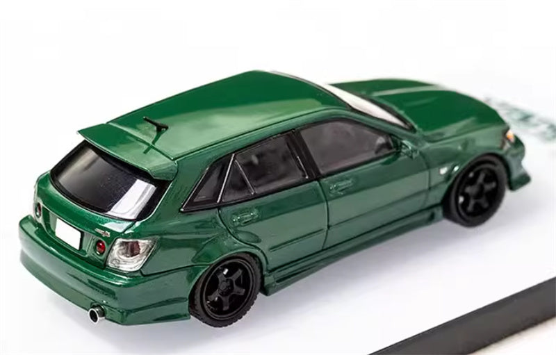 Mortal TOYOTA ALTEZZA GITA IS200 Exhibition HEC Limited green Limited Edition 1:64 Car Pre-built Model view4