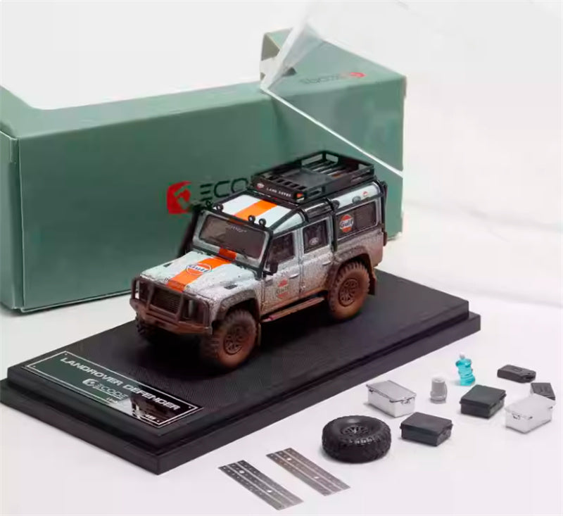 Master & Decode Land Rover Defender 110 4X4 modified GULF dirty version 1:64 Car Pre-built Airliner Model Display view4