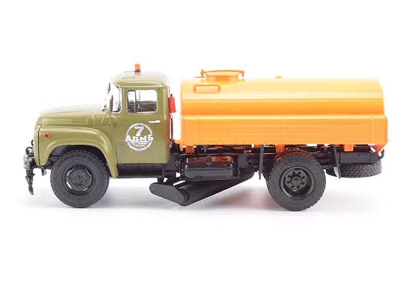 Modimio Russian Zil AKPM (130) road maintenance sprinkler truck 1:43 Truck Pre-built Airliner Model Display view3