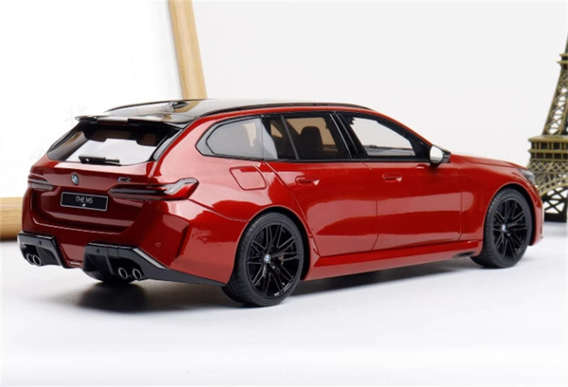 1:18 BMW M5 Touring  Fire Red GT SPIRIT Limited Edition 1400PCS ONLY Resin Model