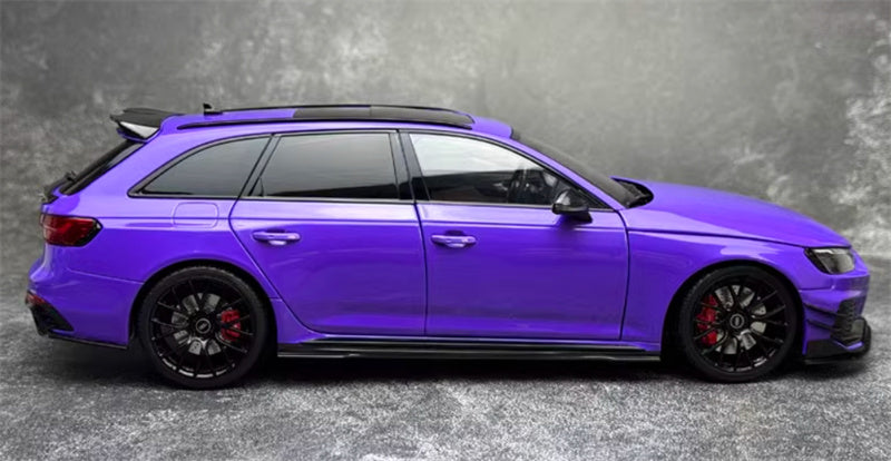 Kiloworks AUDI RS4 Avant Darwin Pro Venice Purple 1:18 Car Pre-built Model