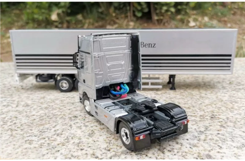Mercedes ACTROS Shipping Container Truck Original factory silver 1:50 Truck Pre-built Airliner Model Display view7