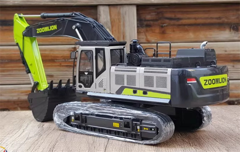 ZOOMLION ZE550G Large Excavator 1:35 Truck Pre-built Model