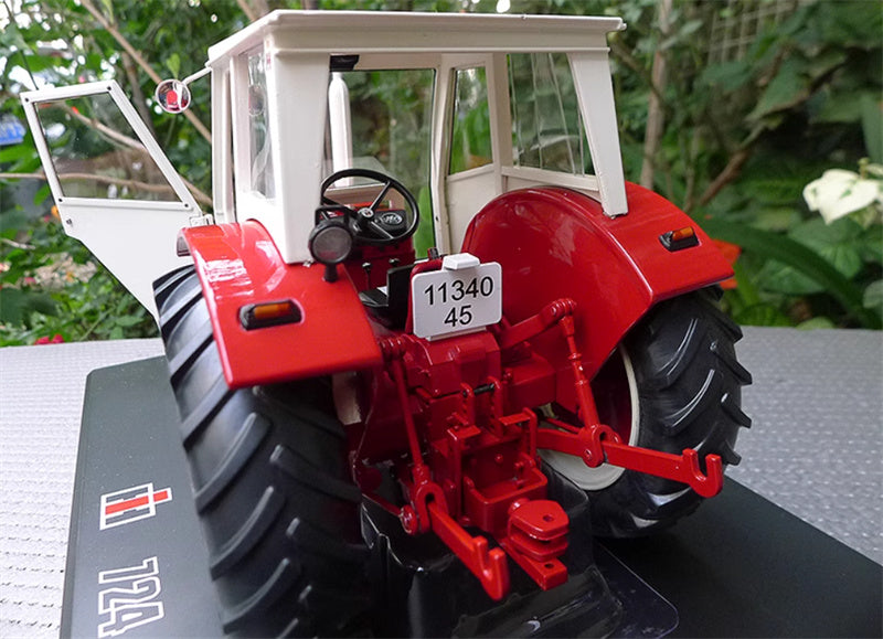 REPLICAGRI Case IH 724 International Agricultural Tractor 1:16 Truck Pre-built Model