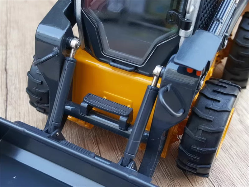 LIUGONG 385C Slip loader 1:18 Truck Pre-built Model