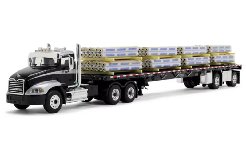1:64 Mack pinnacl Including waterproof carrier DCP Black / Silver Diecast Model view1