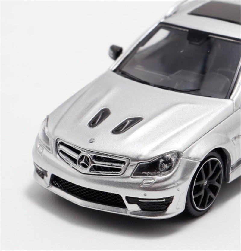 Flame Mercedes-Benz C63 AMG Edition 507 Wagon Silver Limited Edition 499PCS ONLY 1:64 car Pre-built Model view3