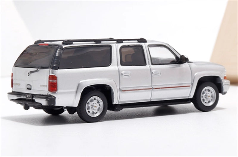 MK Miniatures 2003 Chevrolet Suburban SUV Silver spray painted version 1:64 Car Pre-built Model view4