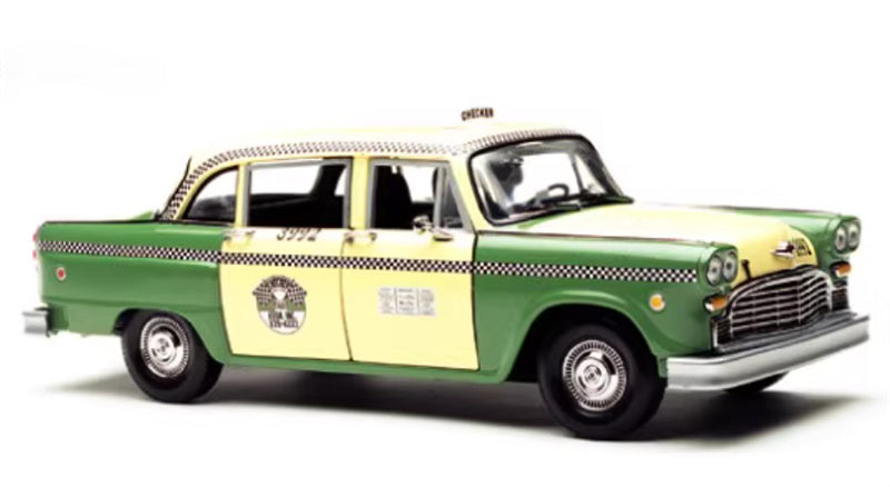 Sun Star 1981 Checker A11 New York Taxi Chicago Green 1:18 Car Pre-built Model view3