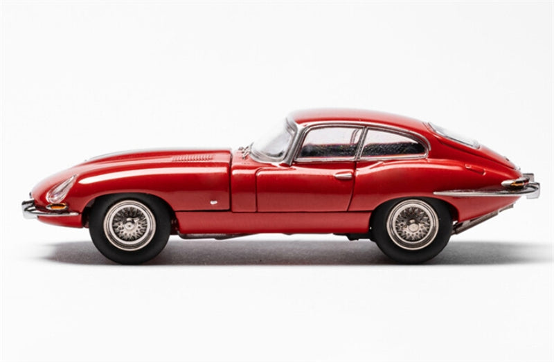GFCC 1961 Jaguar E-Type Coupe hardtop version Red Limited Edition 499PCS ONLY RHD 1:64 car Pre-built Model view4