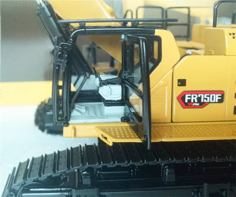 LOVOL FR750F Large Excavator Limited Collectors Edition 1:43 Truck Pre-built Model