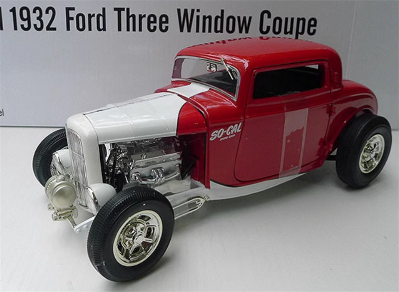 ACME So-Cal 1932 Ford Three Window Coupe red Limited Edition 1:18 Car Pre-built Model