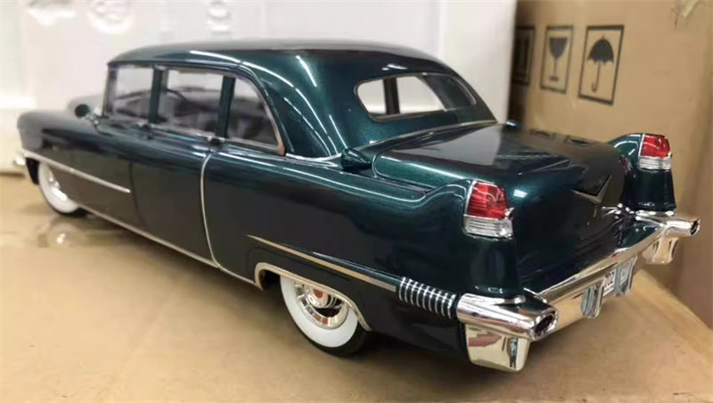 GLM Cadillac Fleetwood 75 Limousine 1956 Metal green 1:18 Car Pre-built Model