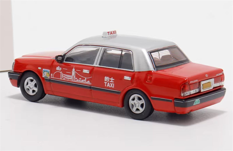 LMLF MODEL Toyota Crown Comfort Hong Kong Kowloon Taxi Red 1:64 Car Pre-built Model view2