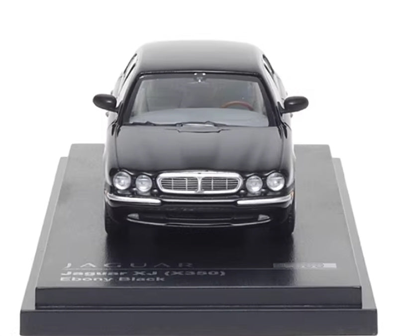 Almost Real Jaguar XJ6 X350 Black 1:64 Car Pre-built Airliner Model Display view6