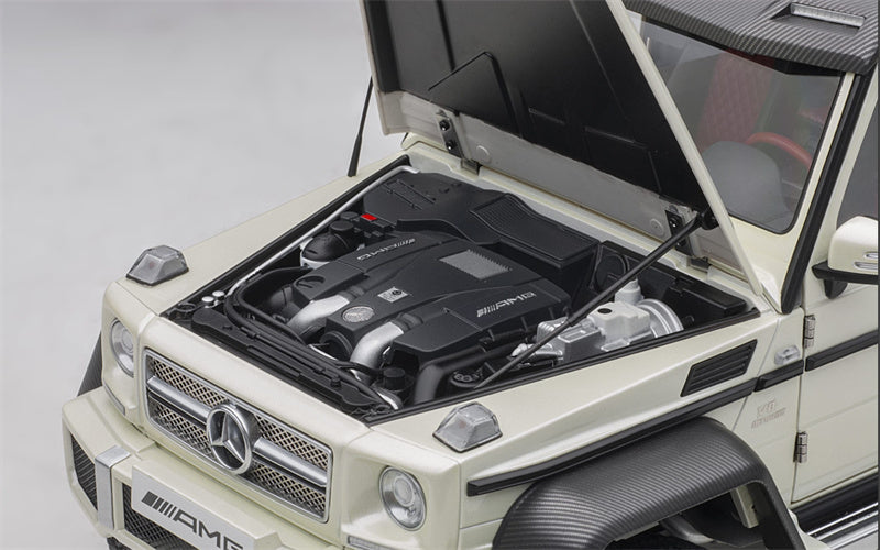 AUTOART MERCEDES BENZ G-CLASS G63 AMG 6X6 2013 Pearl White 1/18 car Pre-a Model