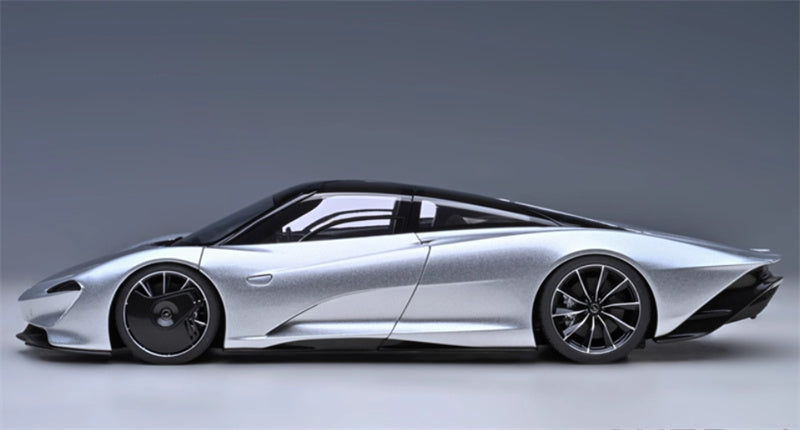 AUTOART McLaren Speedtail supercar silver 1:18 Car Pre-built Model view4