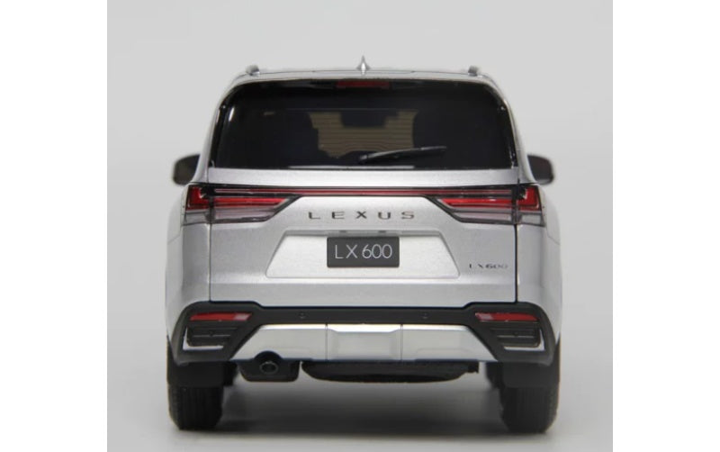 1:18 Lexus LX600 Silver LCD MODELS DIECAST Truck Model