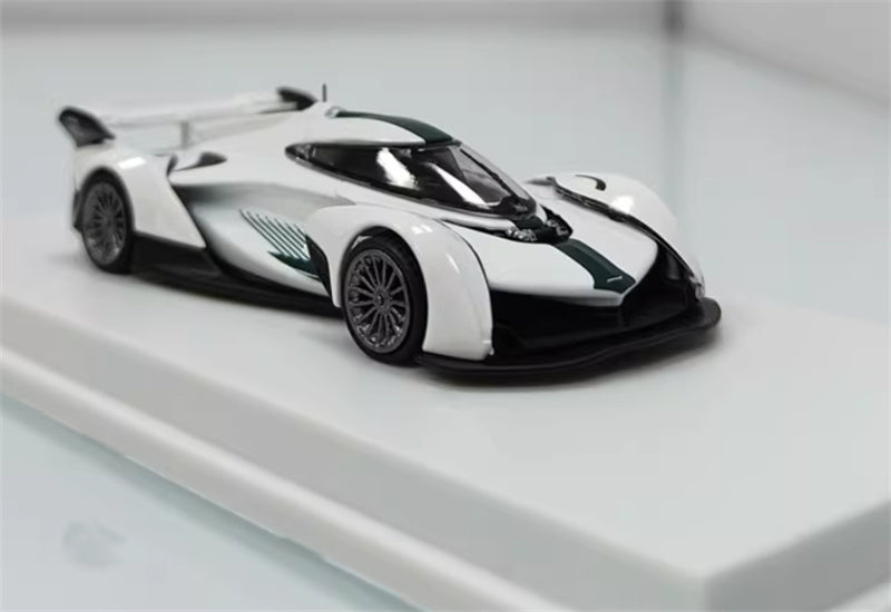 LMLF MODEL Mclaren solus GT supercar white 1:64 Car Pre-built Model view1