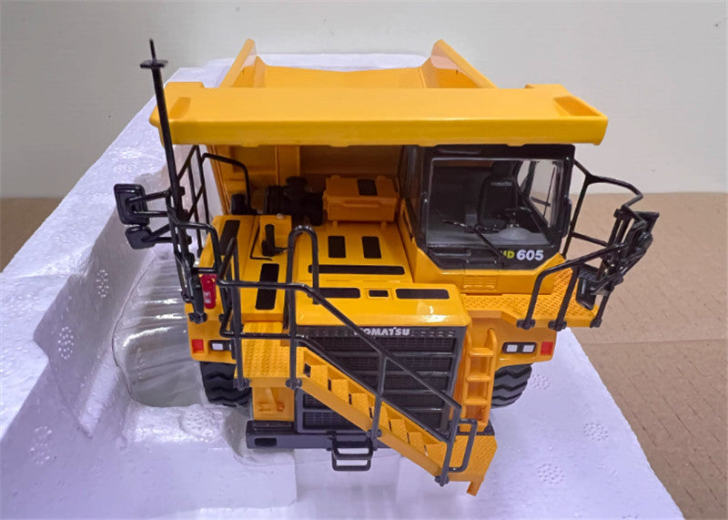 Universal Hobbies Komatsu HD605 Dump truck 1/50 Truck Pre-built Model