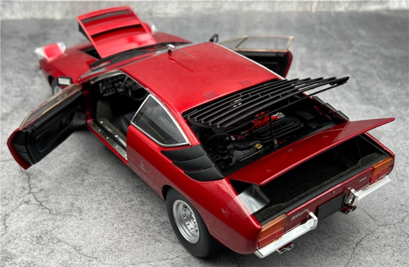 Kyosho Lamborghini Urraco Red Metallic No tail version 1:18 Car Pre-built Model view8