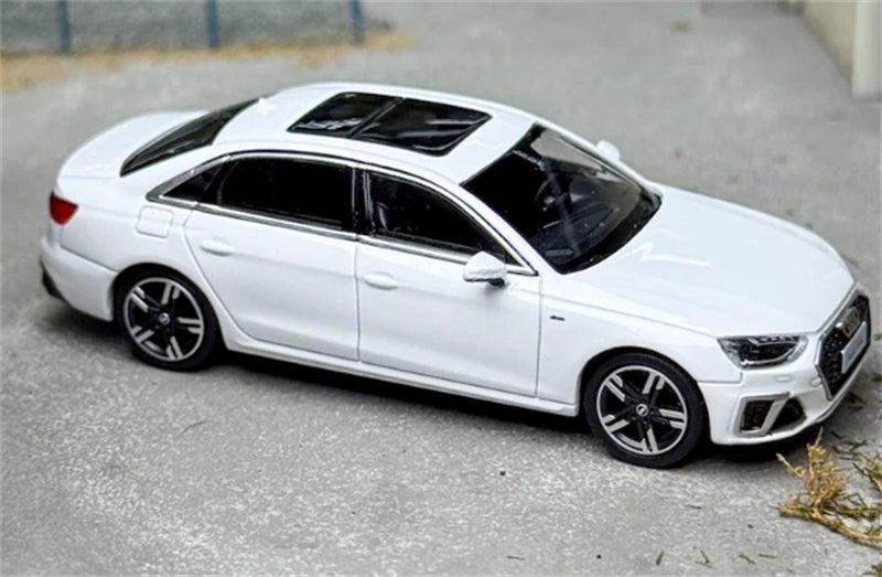 VAV AUDI A4L White Sedan 1:64 Car Pre-built Model