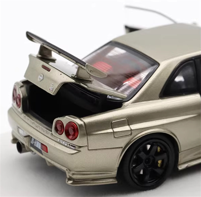 1:43 Nissan GTR Nismo R34 Z-TUNE  Jade Green  PGM x onemodel Regular Edition White base Limited Edition 688PCS ONLY DIECAST Car Model