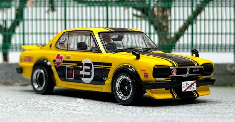 INNO64 Nissan Skyline 2000 GT-R (KPGC10) Yellow Black Stripe # 23 1:64 car Pre-built Model view3
