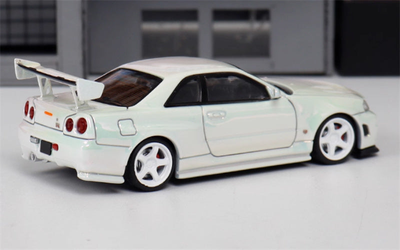 Fuji Nissan Skyline GT-R R34 Nismo Z-Tune White Pearl (White Wheel) High Wing Limited Edition 699PCS ONLY 1:64 Car Pre-built Model view5
