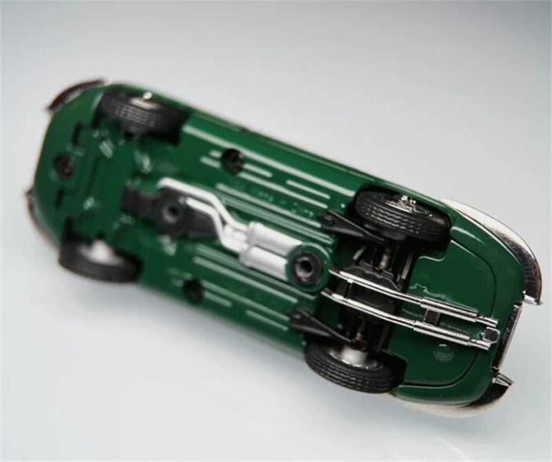 GFCC 1961 Jaguar E-Type Coupe hardtop version British Green Limited Edition 499PCS ONLY RHD 1:64 car Pre-built Model view7