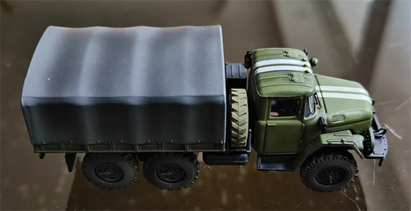 PANZERKAMPF ZIL-131 Ukrain Military with 2 white strips 1:72 Tank Pre-built Model