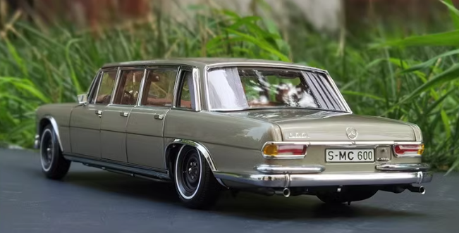 CMC Mercedes Benz 600 Pullman （W 100） gold 1:18car Pre-a Model