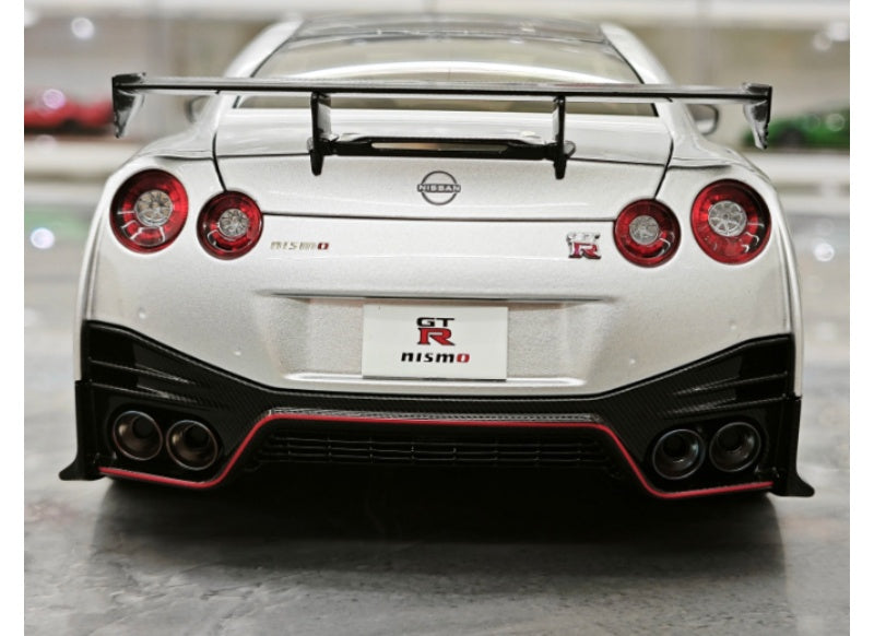 1:18 Nissan GT-R NISMO R35 2022 Ultimate Metal Silver MOTORHELIX Special Edition Limited Edition 699PCS ONLY DIECAST Model