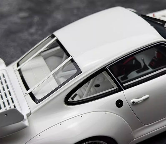 1:18 PORSCHE 911 (993) GT2 EVO COUPE 1995 White  GT SPIRIT Limited Edition Resin Car Model