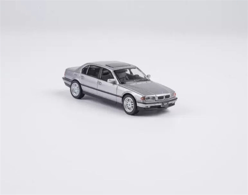 1:64 BMW 750IL Aspen Silver Metallic MINIGT DIECAST Model