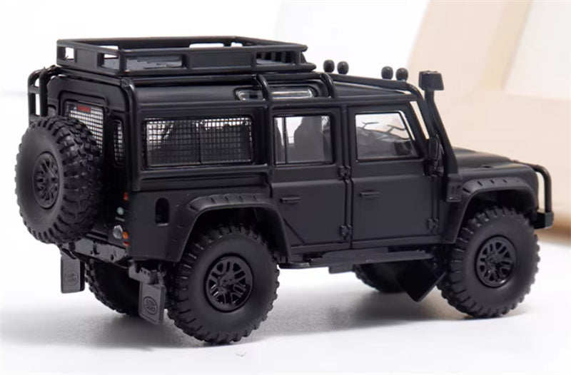 Master & Decode Land Rover Defender 110 4X4 modified matte black 1:64 Car Pre-built Airliner Model Display view2